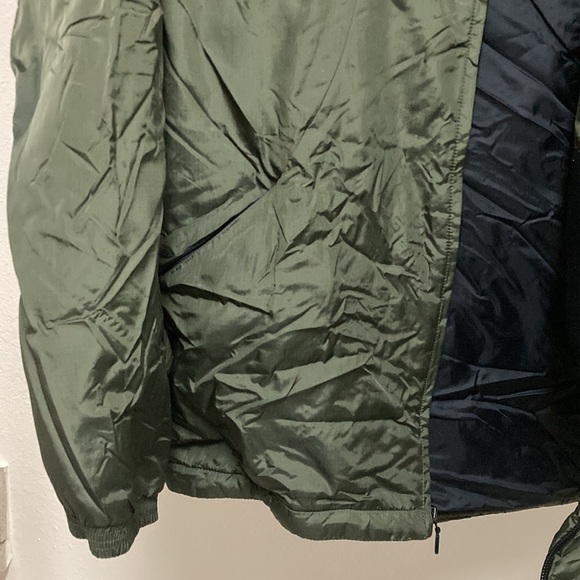 Moving Sale❗️ GAP Jacket - Picture 3 of 6